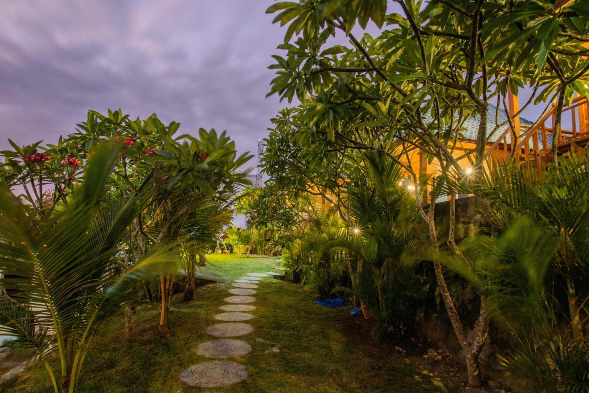 Tawe Ocean Blue Villa Lembongan Exteriör bild